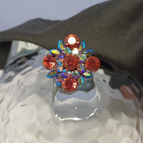Size 9 Gorgeous Red Rhinestone Ring Signed SNK - Picture 4 of 9